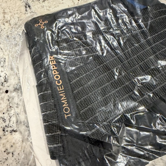 TOMMIE COPPER Black Blue Adjustable Compression S/M Back Brace Unisex 1821 NEW - Picture 8 of 11